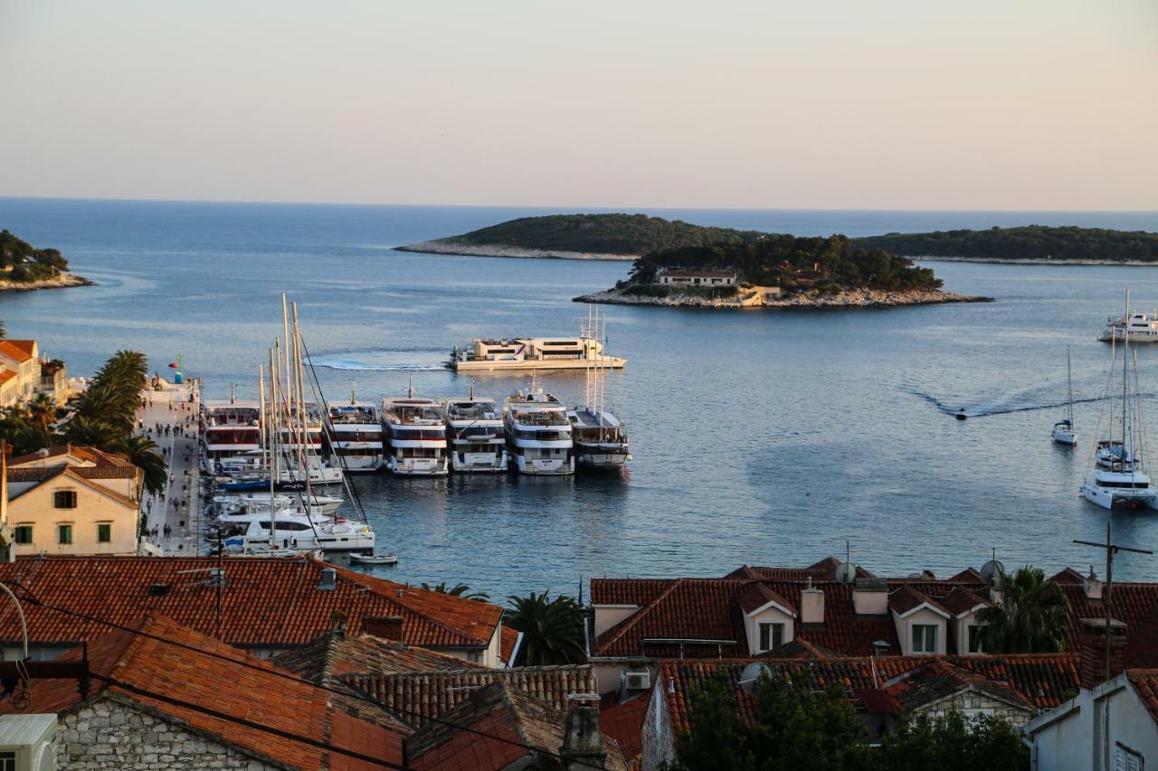 Apartments Sunset Hvar Town Eksteriør bilde